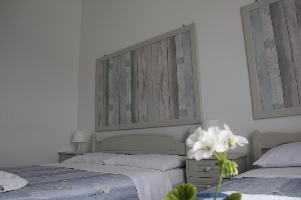 Kalypso Apartments room 3
